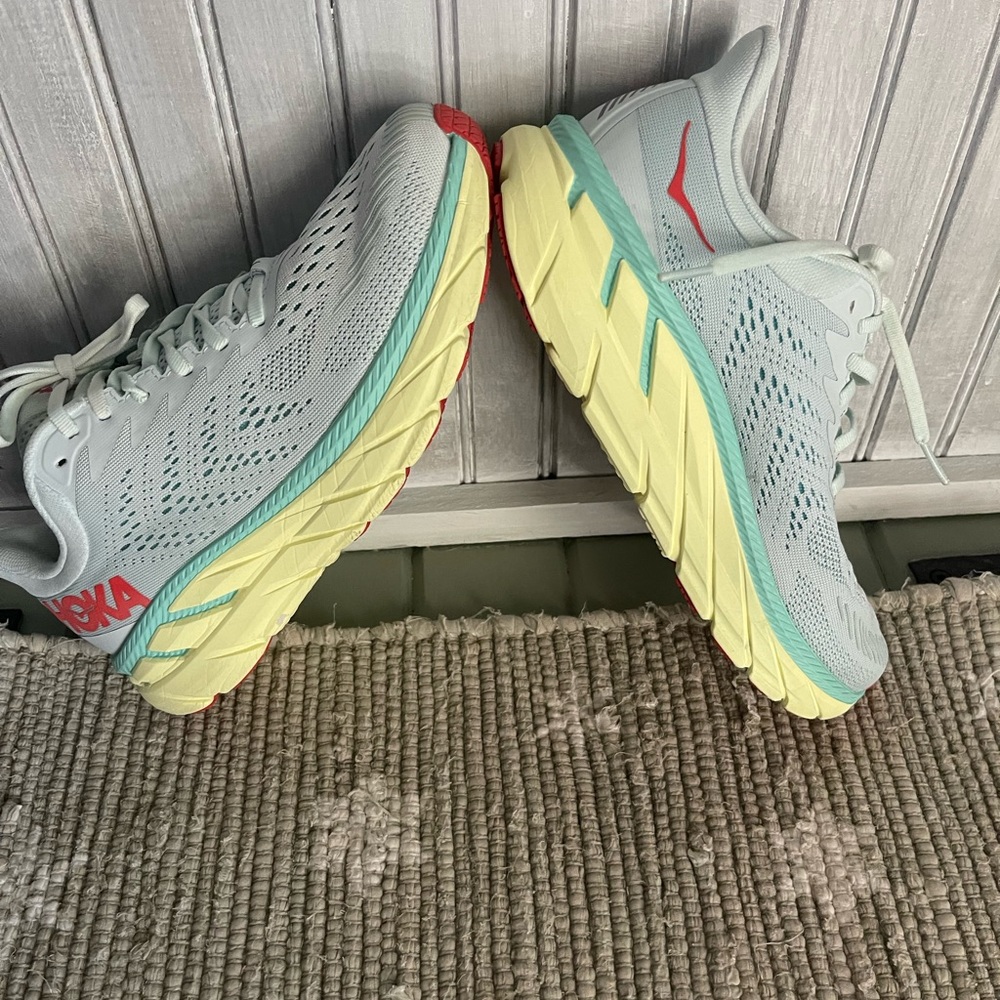 Hoka Clifton 7